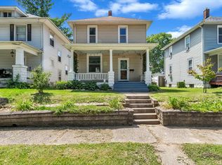 1179 26th St #A, Moline, IL 61265
