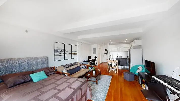 Sold by Sandra Greer Real Estate | media 5