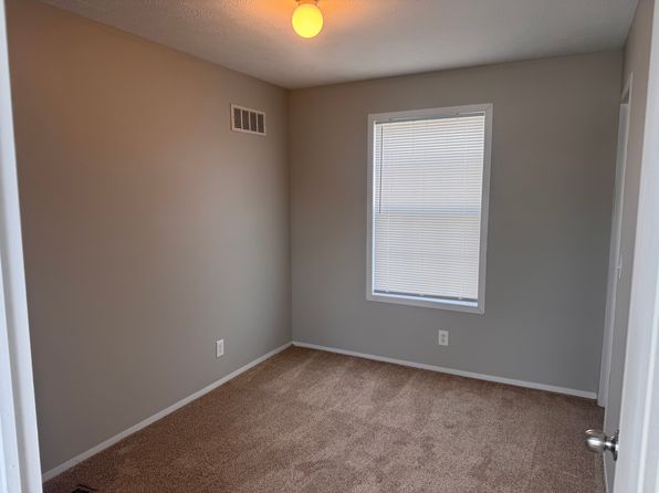 91 Suzanne Blvd #91