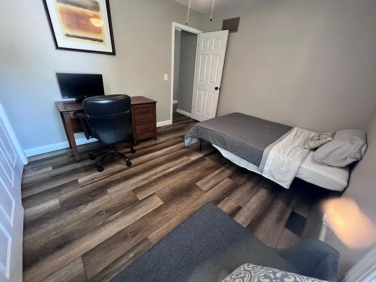 233 Walden Ct — Photo 15