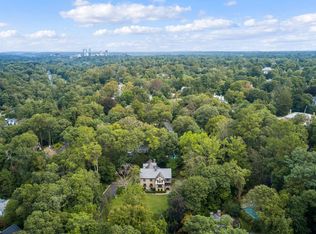 10 Richbell Close, Scarsdale, NY 10583