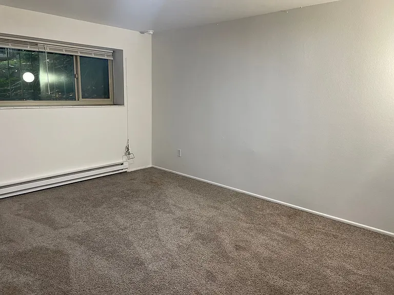 Franklin Apartments — Photo 49