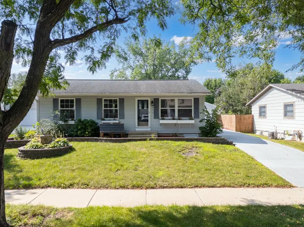 622 30th St NE, Rochester, MN 55906