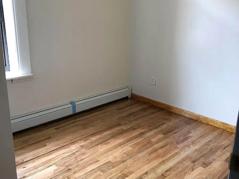 927 43rd St #2F — Photo 7