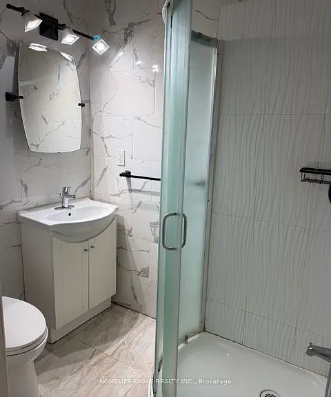 366 Waratah Ave #BASEMENT — Photo 6