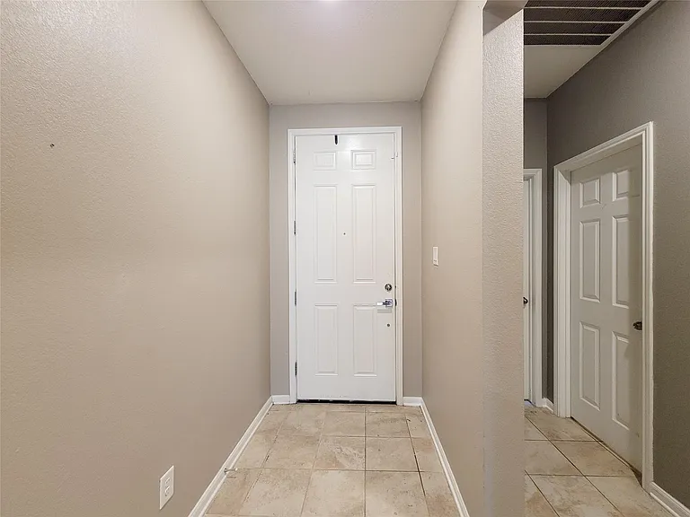 14202 Persimmon Woods Dr — Photo 26