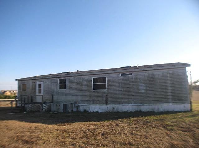 2nd image of 8230 Lake Lowery Rd