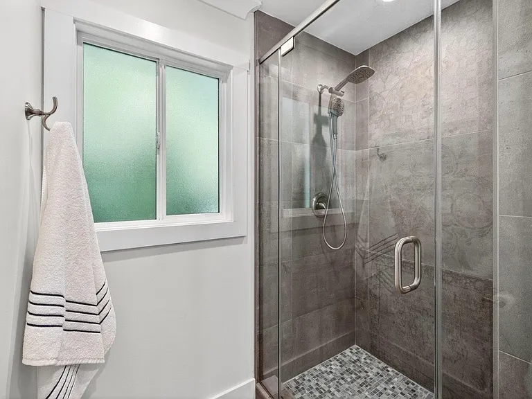136 Ardith Dr — Photo 15
