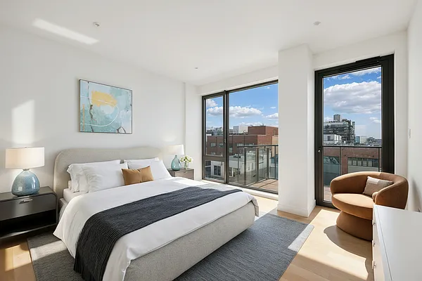 Bedroom, photo 1