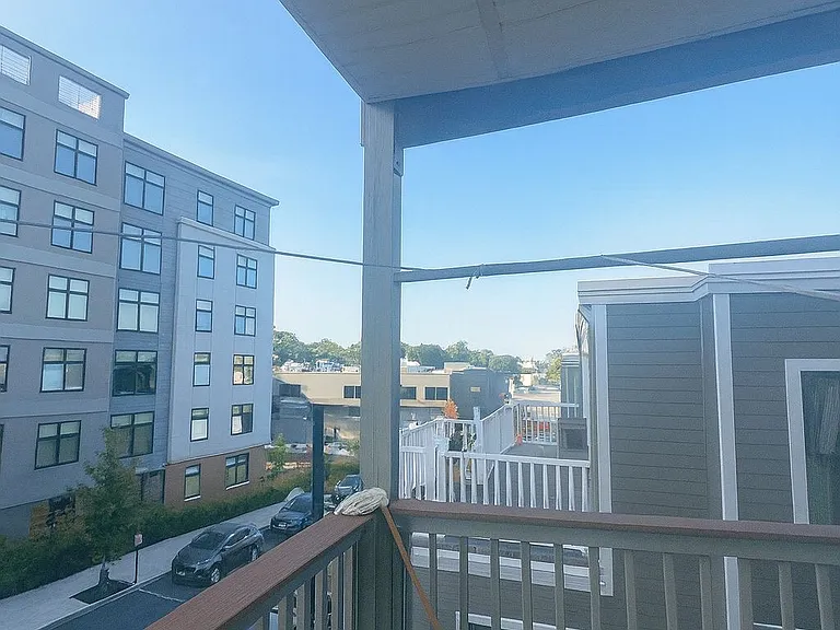 17 Hillsboro St #3 — Photo 10