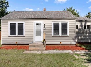 332 Gilbert Ter, Machesney Park, IL 61115