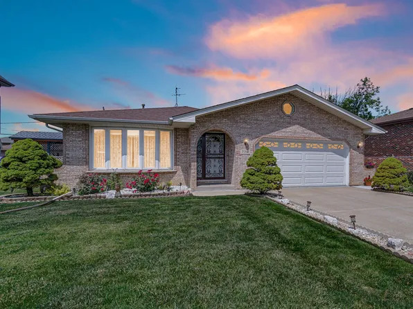 7714 Natchez Ave, Burbank, IL 60459