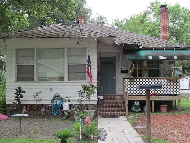 1st image of 1051 Veronica St