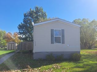 5014 Silver Gate Dr, Grand Forks, ND 58203