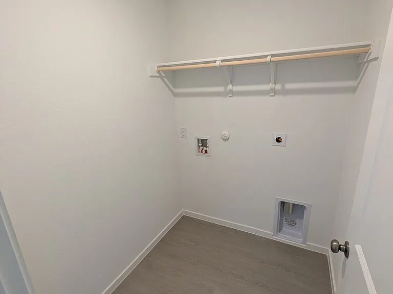 3180 Dispatch Dr — Photo 11