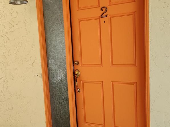 800 University Ave APT 2