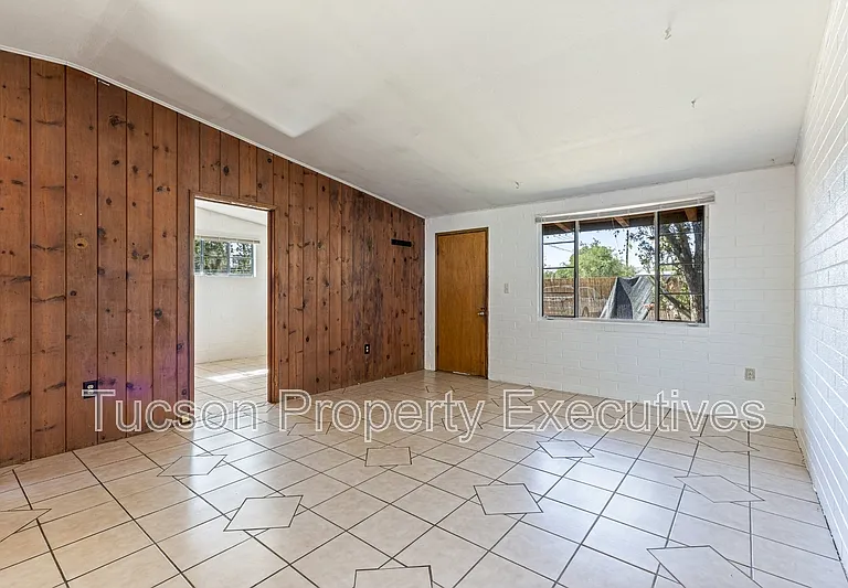 1615 E Adelaide Dr #4 — Photo 9
