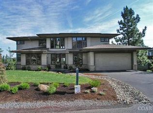 3201 NW Fairway Heights Dr, Bend, OR 97703