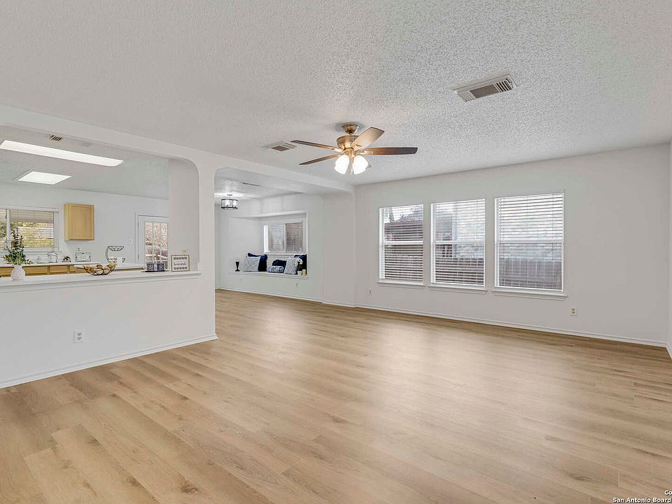 1st image of 7906 SWINDOW CIR
