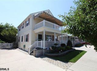 16 N Lancaster Ave, Margate, NJ 08402