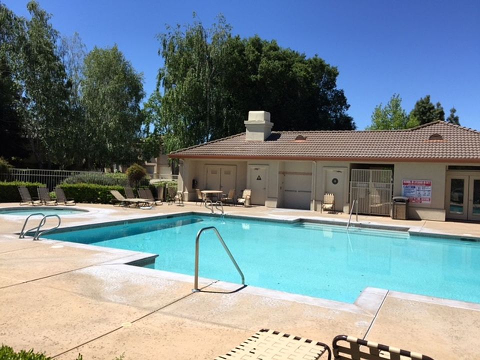 2nd image of 5160 Genovesio Dr