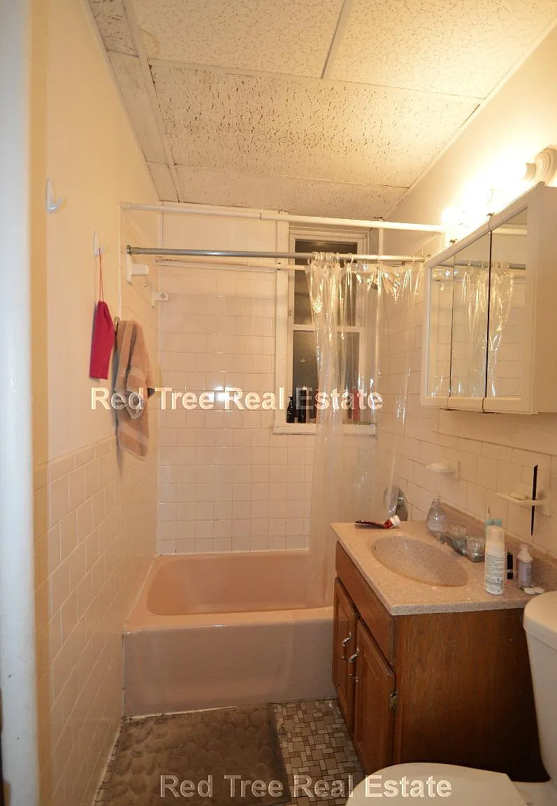 2 bed, 800 sqft, $2,600 — Photo 1
