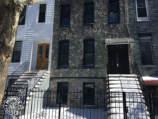 Rented by MySpaceNYC | media 15