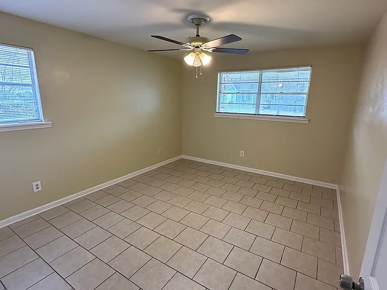 4909 Venus St #4909 — Photo 5