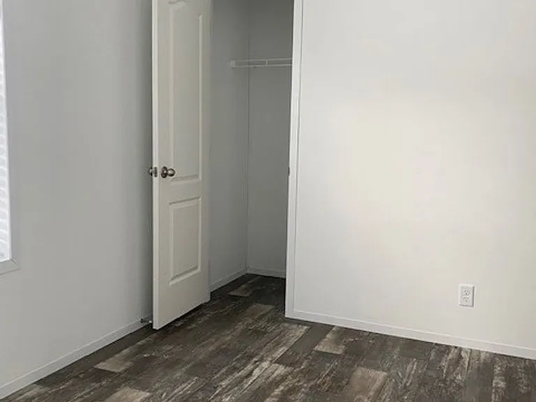 3011 Garfield Rd N #34 — Photo 6