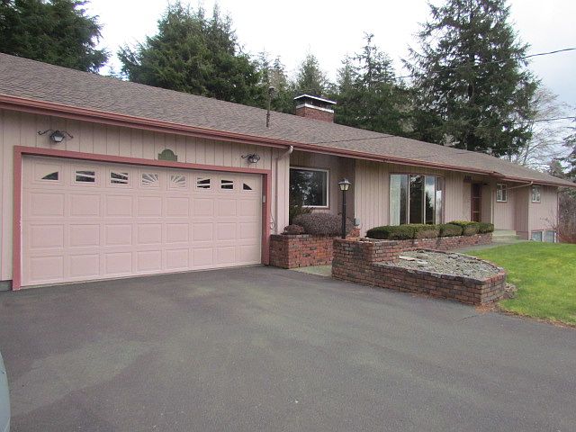 1st image of 535 Beacon Hill Dr