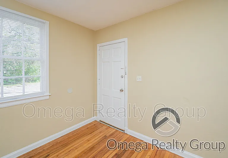 1032 Pershing Ave #A — Photo 4