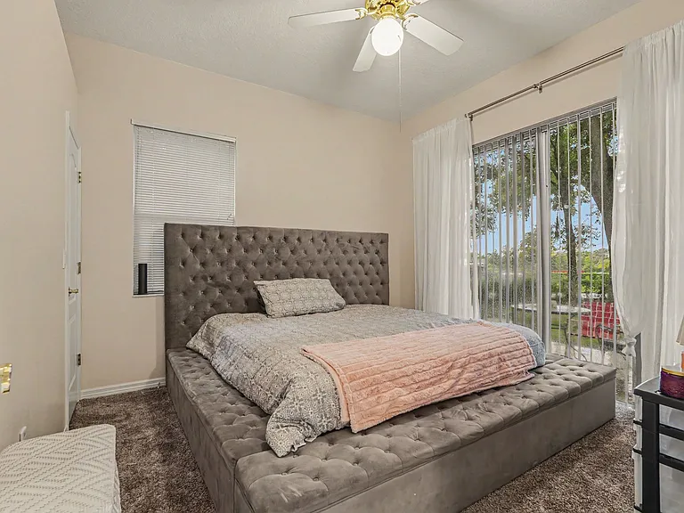 702 Brooker Ridge Ct — Photo 22