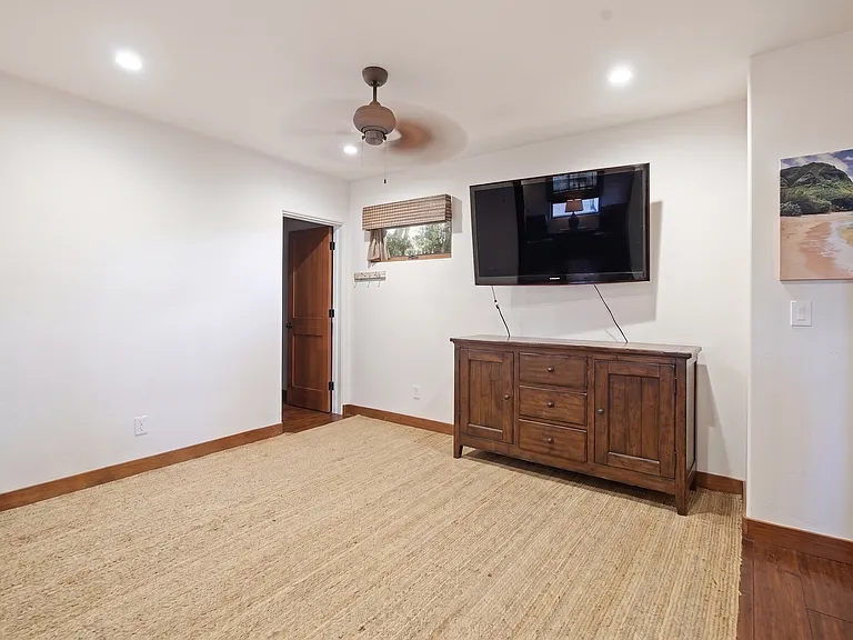 1320 Glorietta Blvd — Photo 26