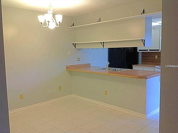 3rd image of 5265 Coral Ct #633