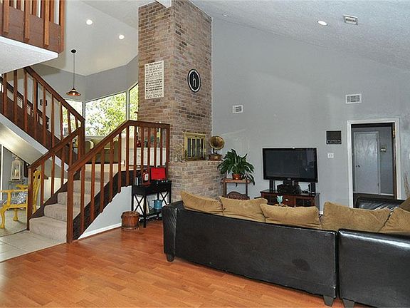 5th image of 20423 Tamarron Dr