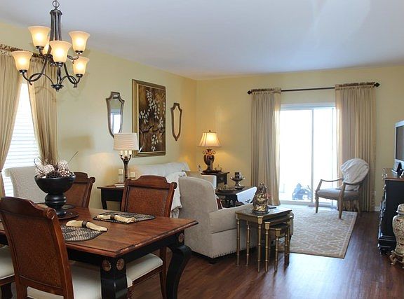 3rd image of 2904 Buckskin Ln