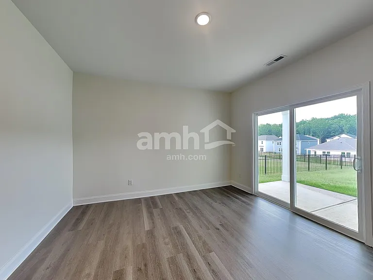 3527 Lincoln Heights Ln — Photo 6