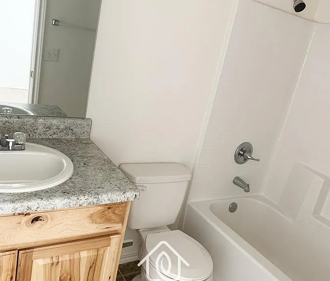 9071 Hines Cir — Photo 4
