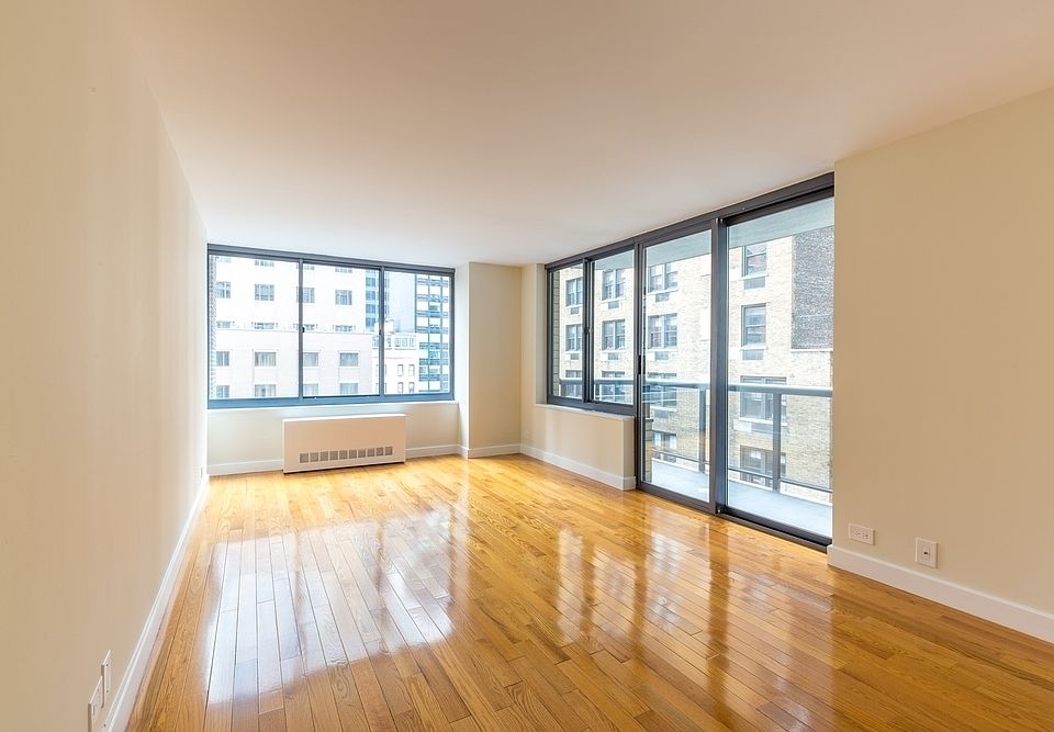 1st image of 235 W 48th St APT 17R