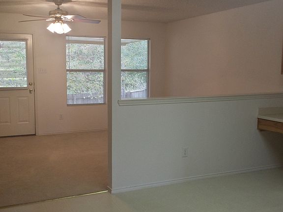 5th image of 8908 Seven Oaks Ln