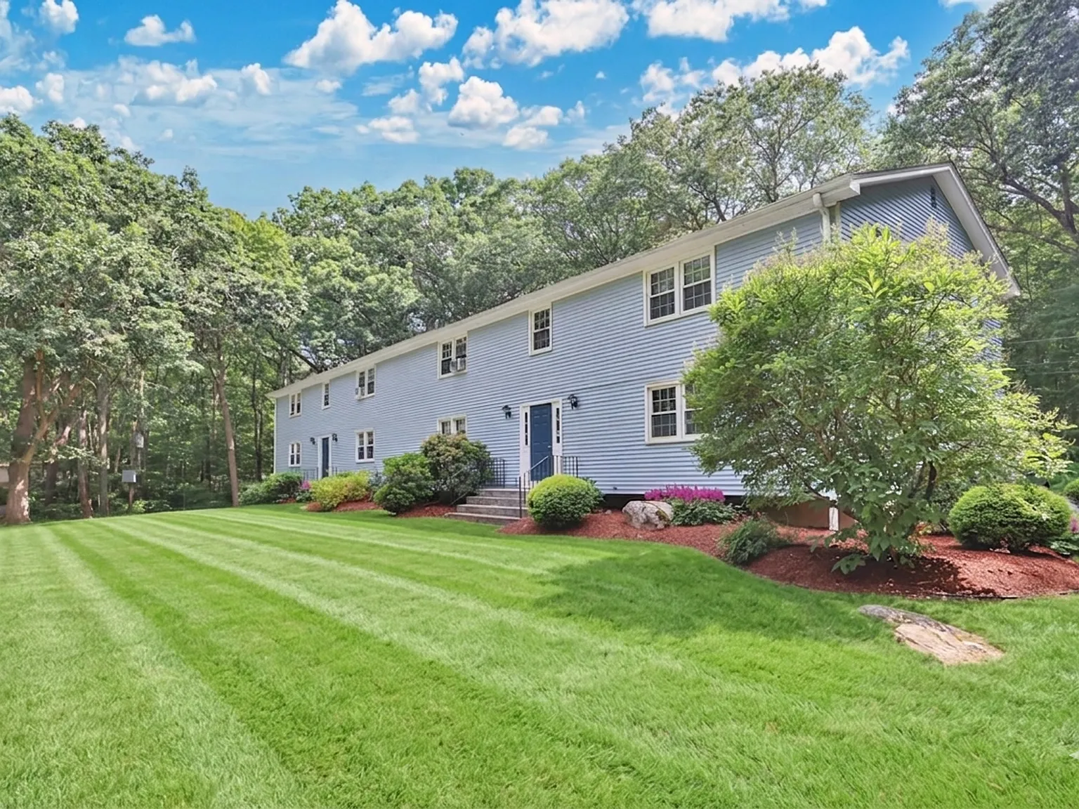 Time for a change? Check out this rarely available 1bd floorplan in Andover, CT — Photo 3