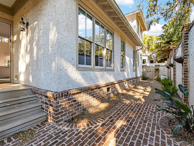 1030 Village Oaks Ln — Photo 41