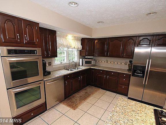 5th image of 1115 Harlon Way