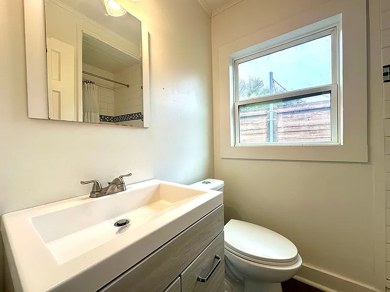 3309 22nd St — Photo 8