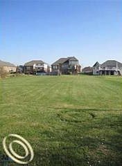 4th image of 53543 Christy Dr