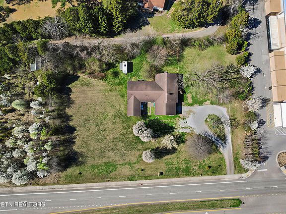 4th image of 4651 Schaad Rd