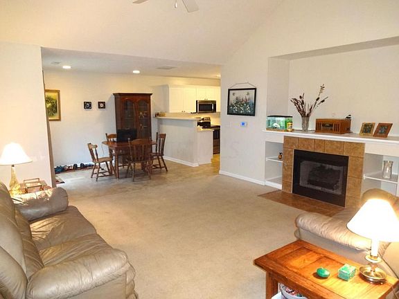 2nd image of 7853 Meadowlark Ln S