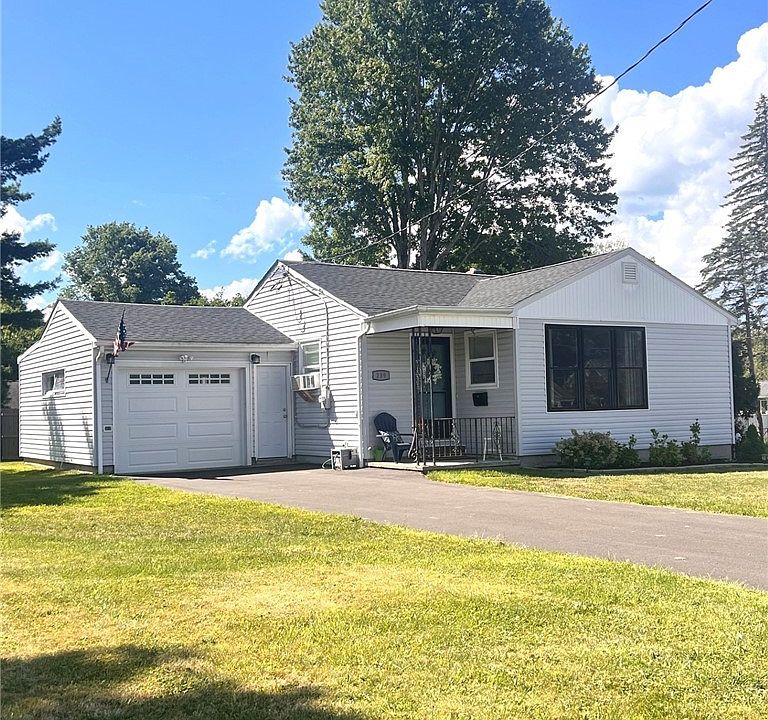 1st image of 239 Connecticut Ave