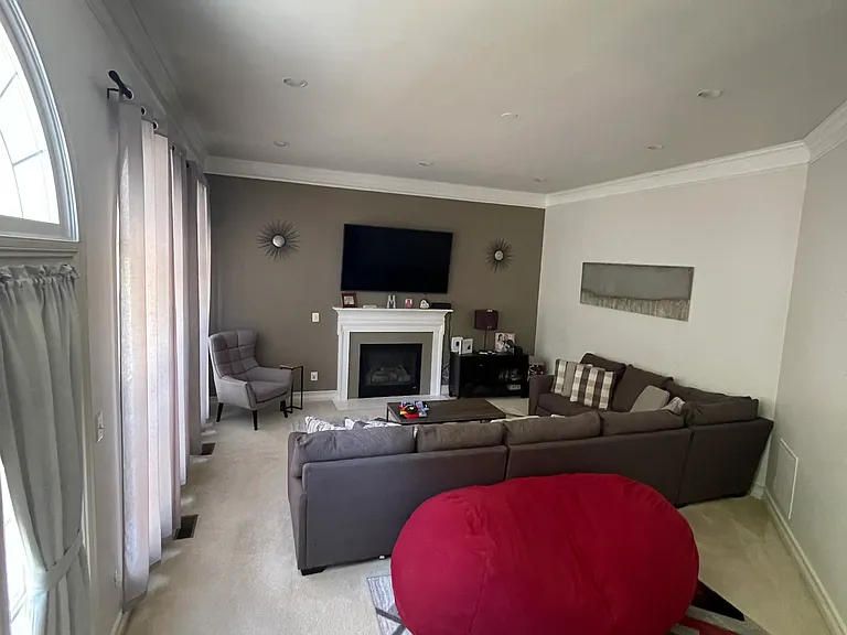 2102 Powells Landing Cir — Photo 7