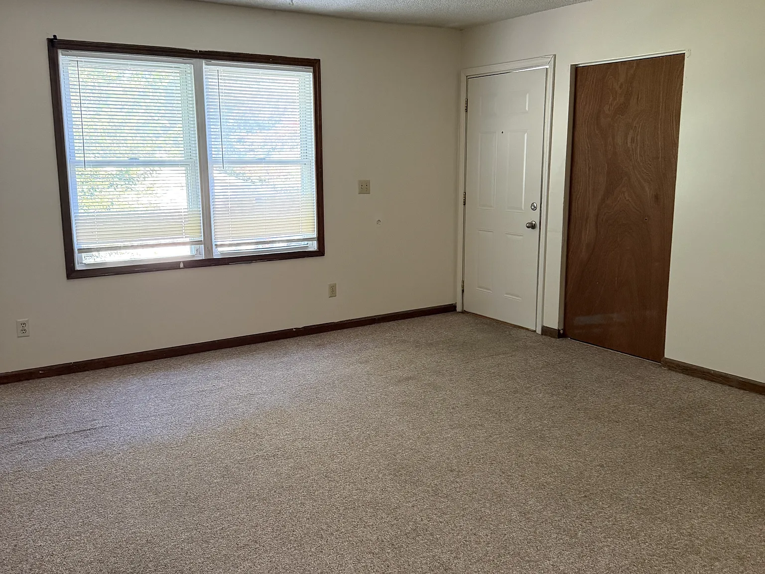 273 Keystone Dr — Photo 4